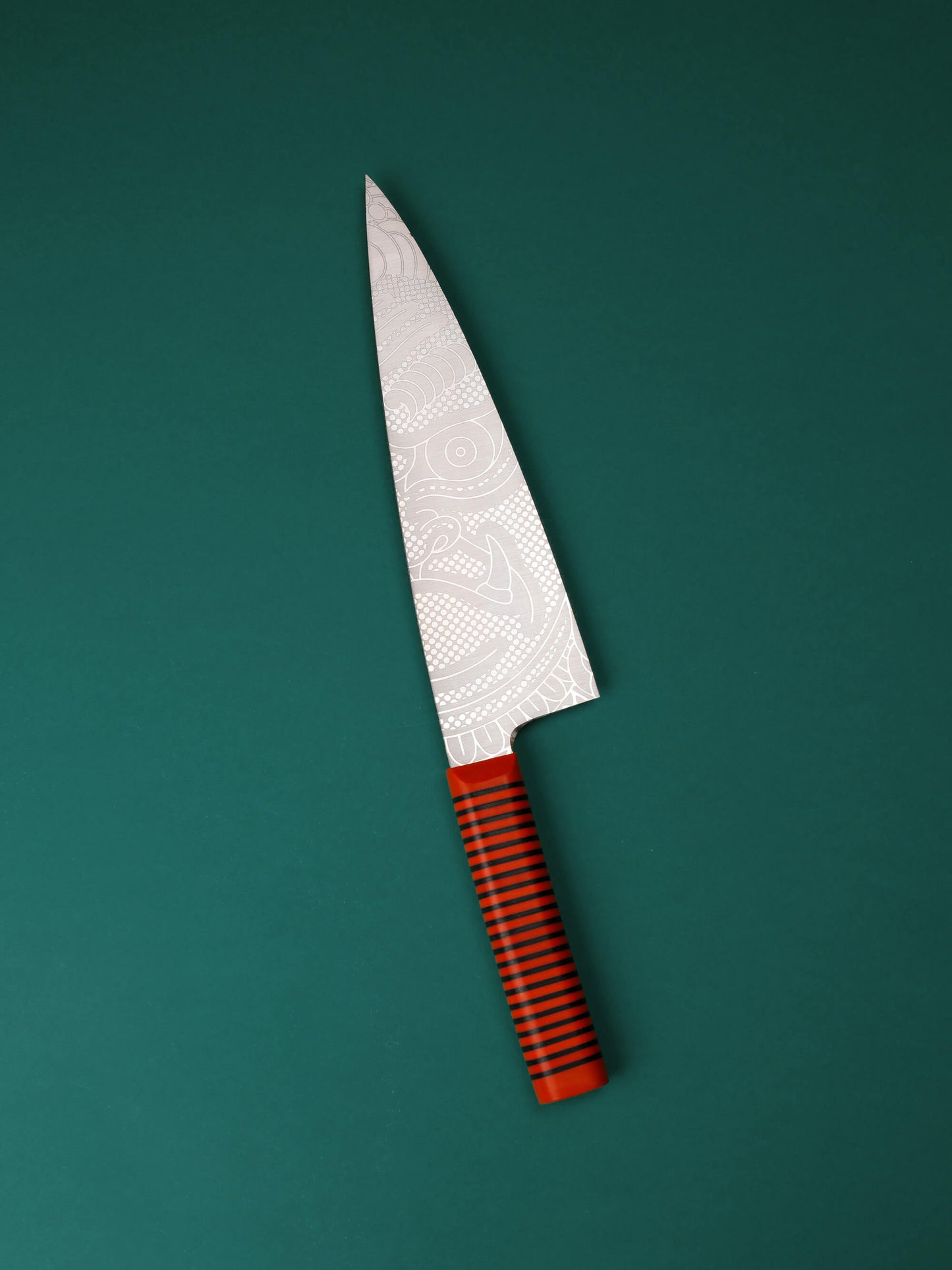 Handcrafted in Barcelona, this chef knife blends high-carbon steel and stacked handle for balance, control, and precision. Perfect for daily prep.