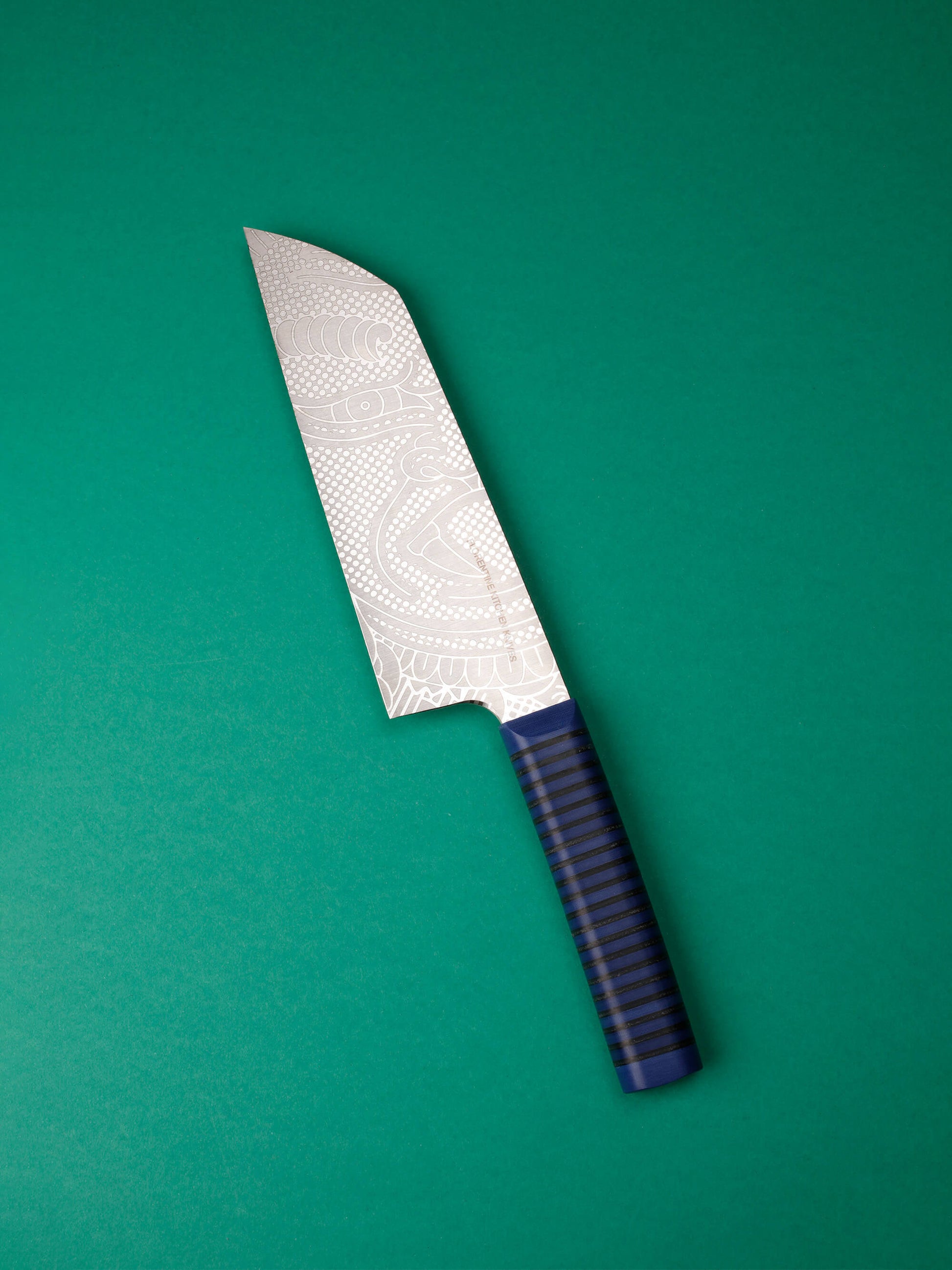 Powerful and precise, this wide-blade chopper tackles dense veg and herbs. Handcrafted in Barcelona, it delivers sharpness, control, and heft.