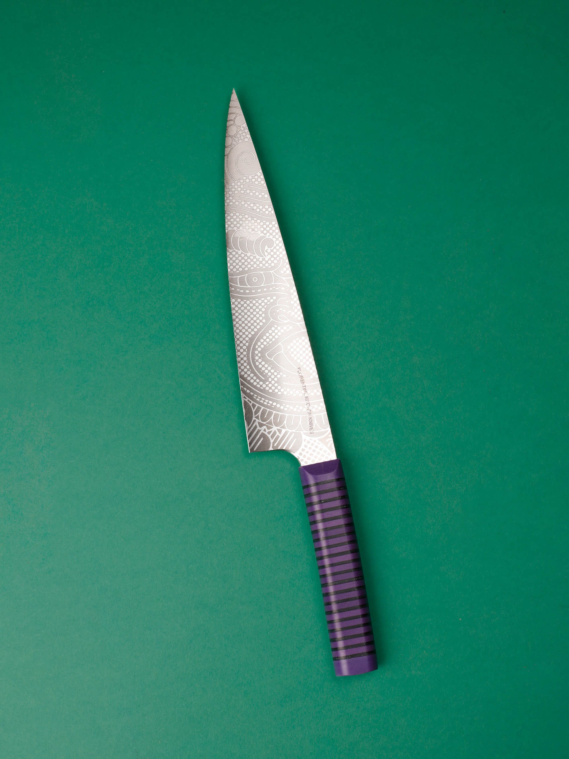 A refined tool for everyday tasks, made in Barcelona with high-carbon steel and Florentine’s signature handle. Sharp, balanced and precise.