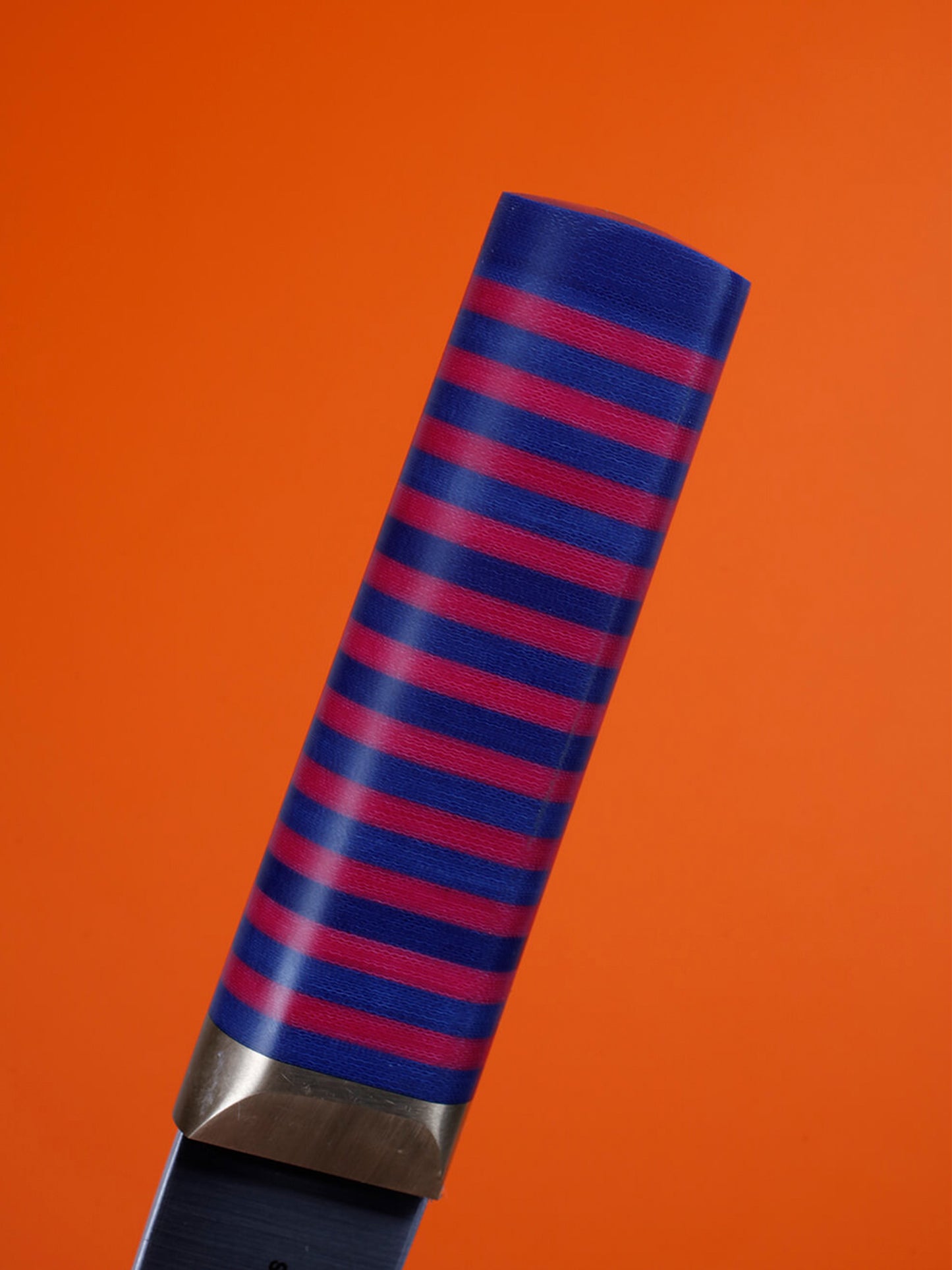 Oyster Shucker (Blue/Pink)