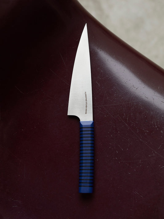 This nimble knife sits between chef and paring. It's ideal for slicing, trimming, and precise prep. Balanced and sharp, Handcrafted in Barcelona.