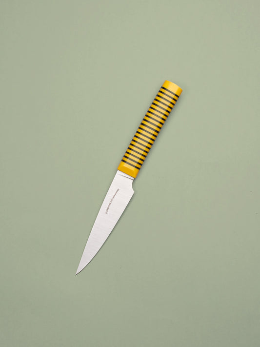 A compact knife for peeling and detail work. Made in Barcelona with high-carbon steel and stacked handles. Sharp, precise, and built to last.