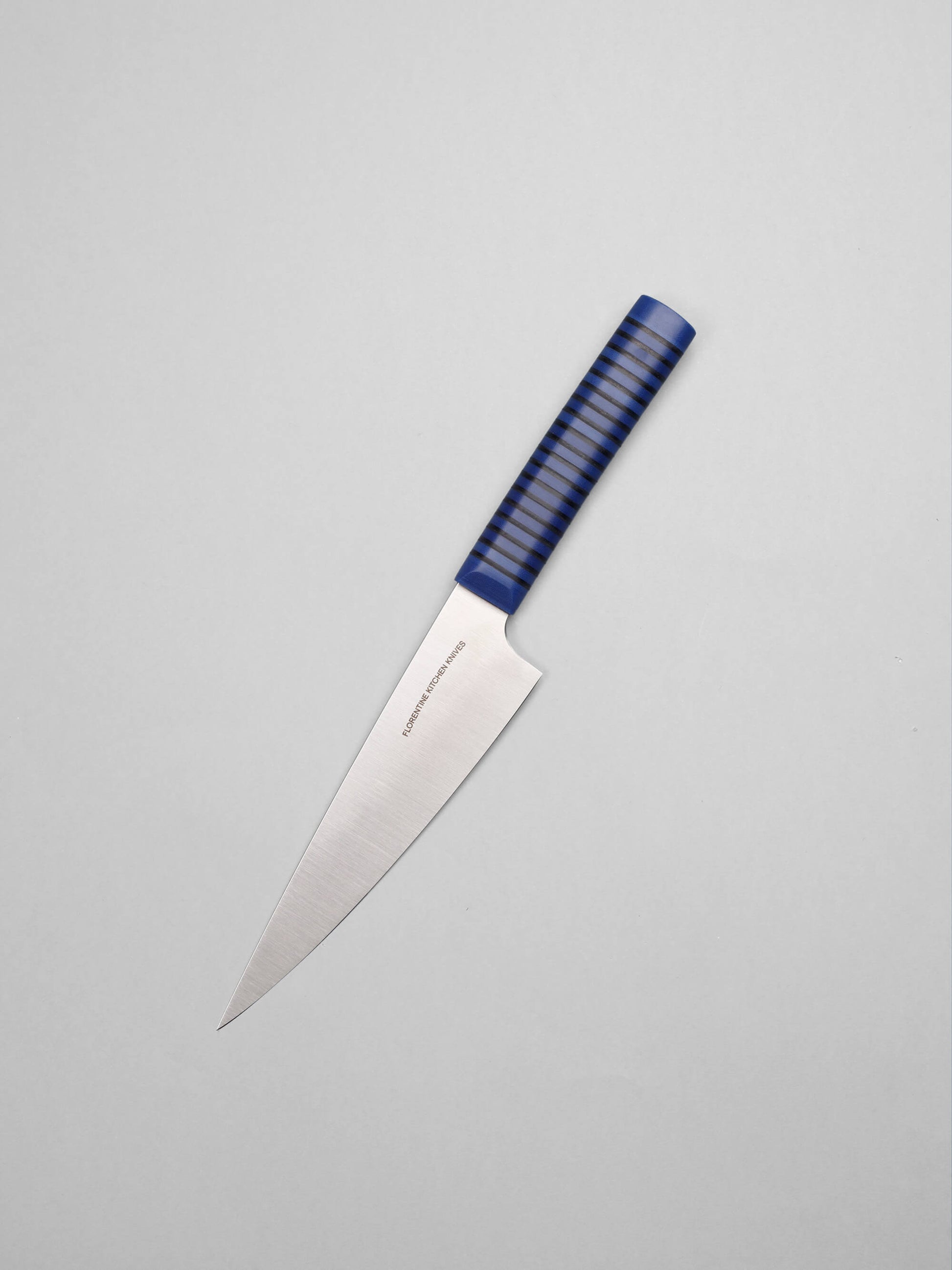 This nimble knife sits between chef and paring. It's ideal for slicing, trimming, and precise prep. Balanced and sharp, Handcrafted in Barcelona.