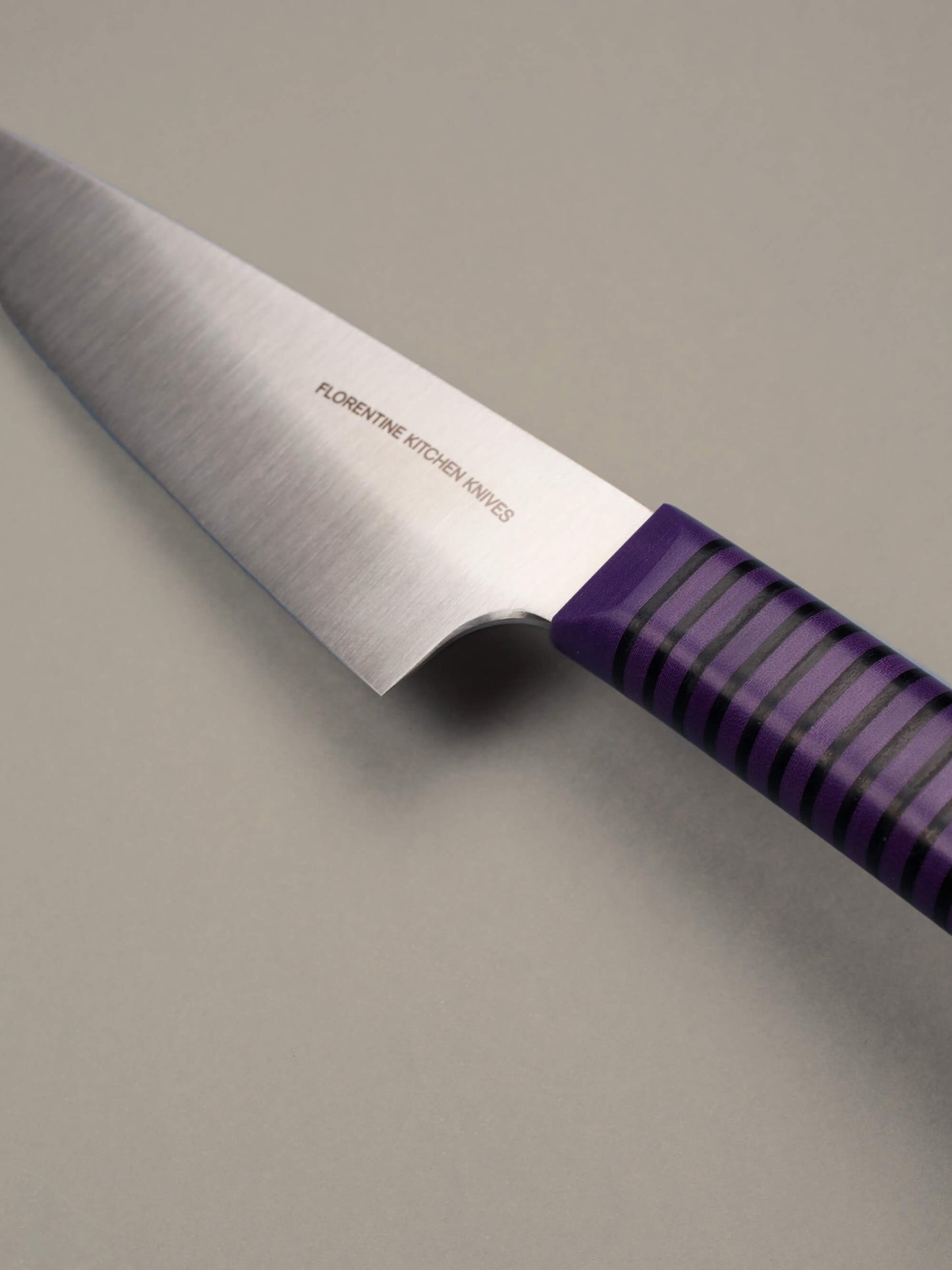 This nimble knife sits between chef and paring. It's ideal for slicing, trimming, and precise prep. Balanced and sharp, Handcrafted in Barcelona.