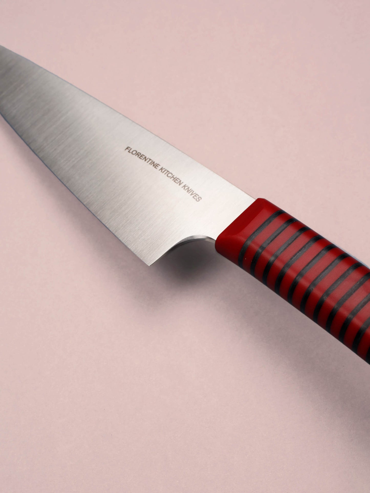This nimble knife sits between chef and paring. It's ideal for slicing, trimming, and precise prep. Balanced and sharp, Handcrafted in Barcelona.