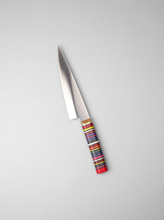 This nimble knife sits between chef and paring. It's ideal for slicing, trimming, and precise prep. Balanced and sharp, Handcrafted in Barcelona.