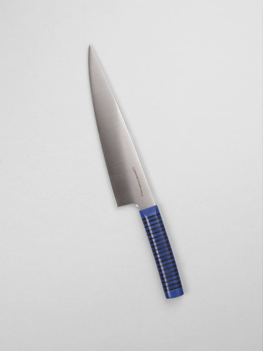 A refined tool for everyday tasks, made in Barcelona with high-carbon steel and Florentine’s signature handle. Sharp, balanced and precise.