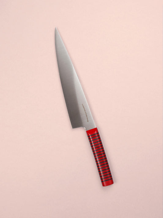 A refined tool for everyday tasks, made in Barcelona with high-carbon steel and Florentine’s signature handle. Sharp, balanced and precise.
