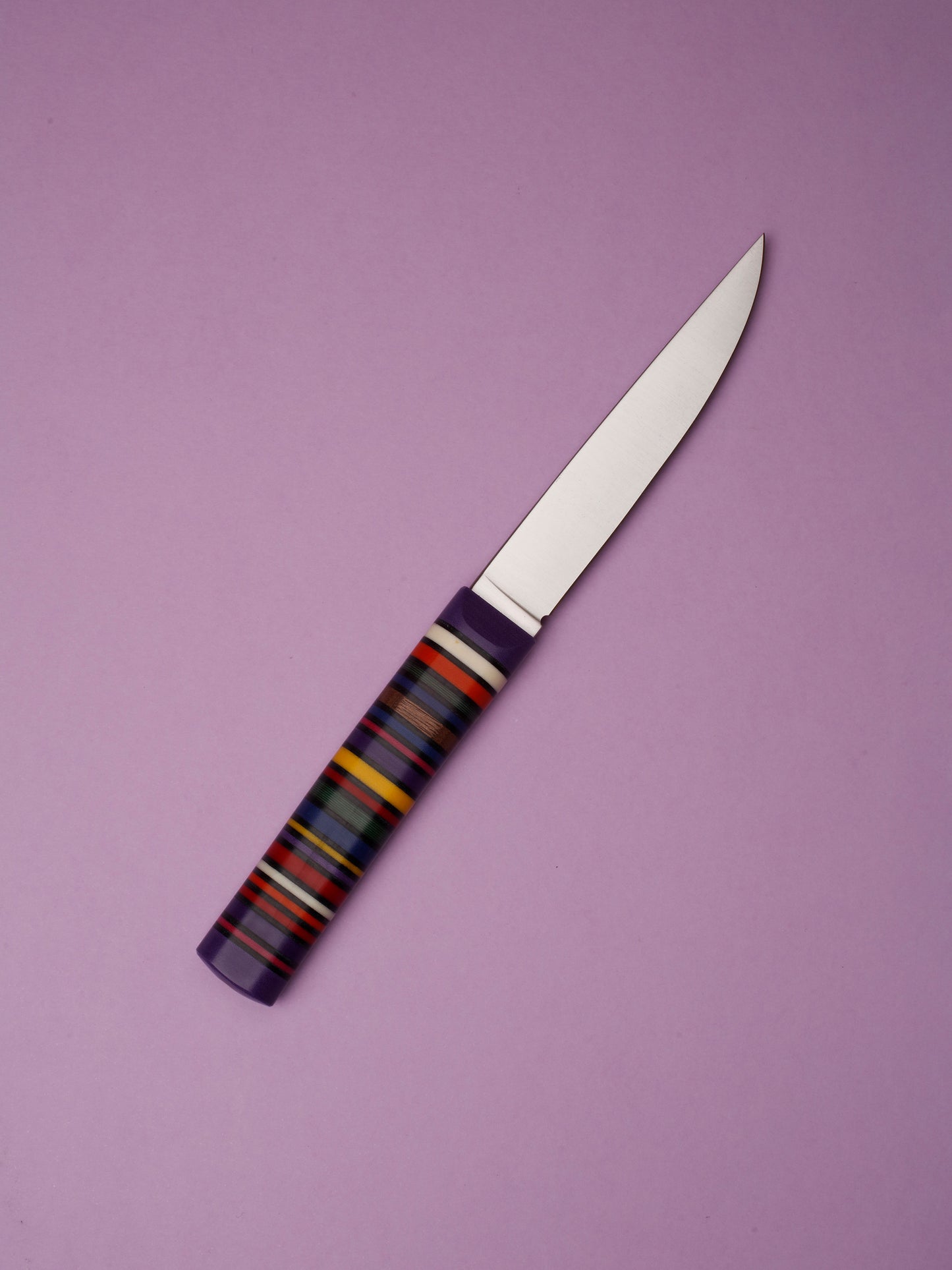 Cuchillo para carne estilo occidental (multicolor)
