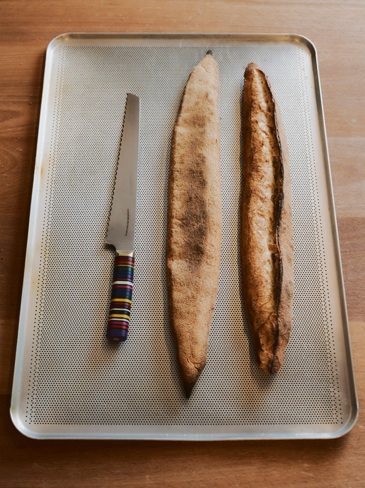 Bread Knife (Multicolour)