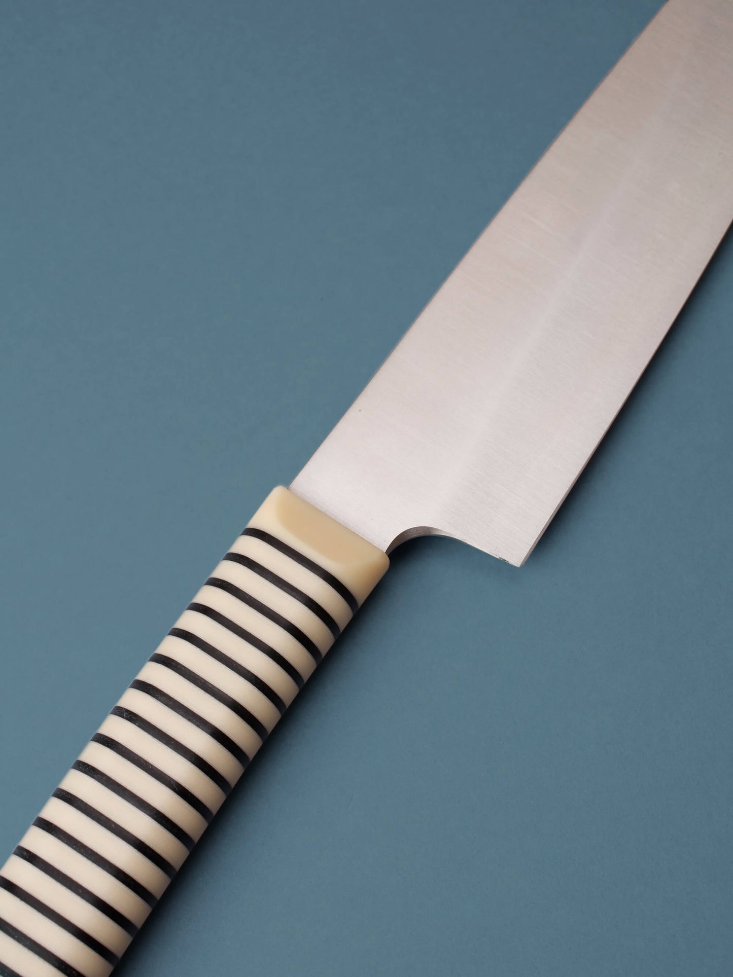 Slicer (Black/Ivory)